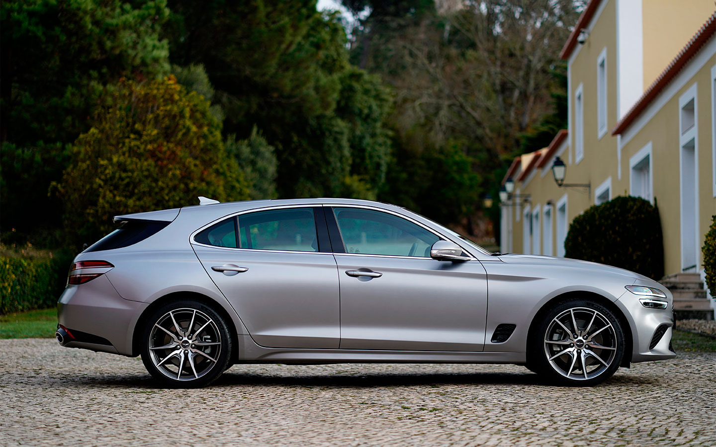 Genesis G70 Shooting Brake