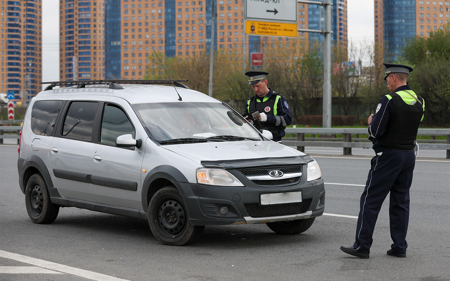 Если инициатива повышения штрафа за отсутсвие полиса ОСАГО будет принята, он вплотную приблизится к средней стоимости годового полиса (сейчас &mdash; чуть менее 8 тыс. руб.)